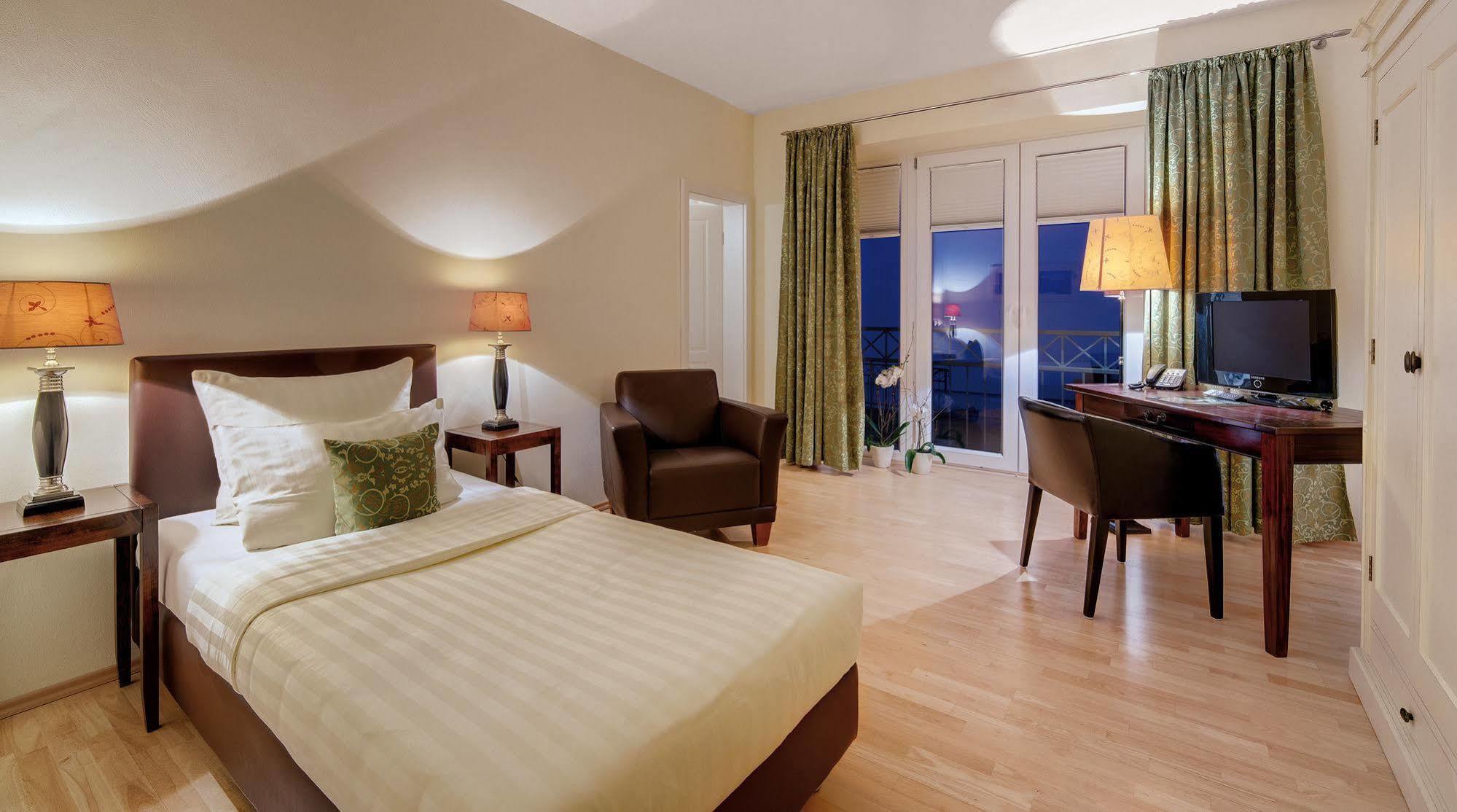 Hotel Villa Medici Bad Schonborn Ngoại thất bức ảnh